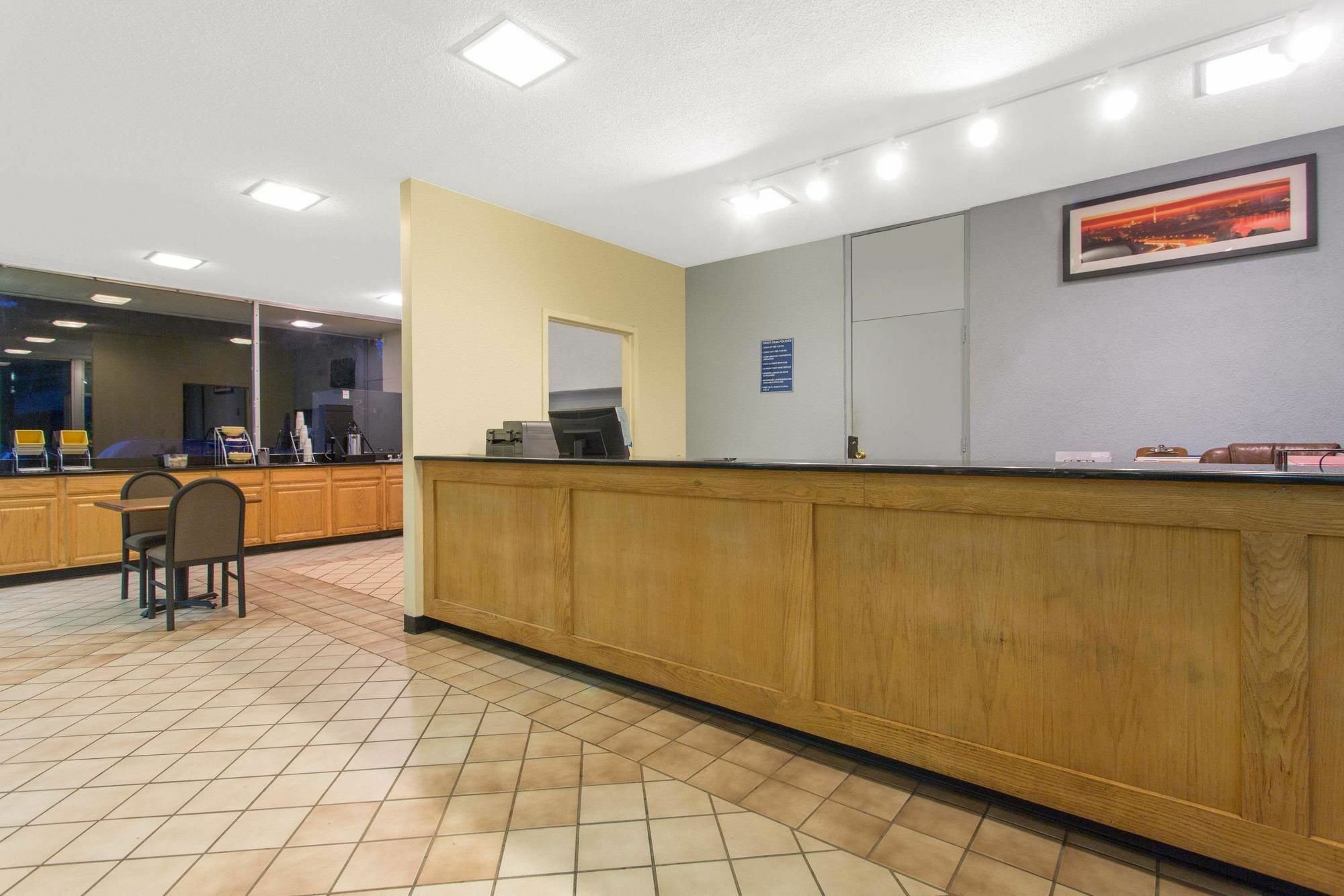 Garden Inn Fredricksburg South Fredericksburg Ngoại thất bức ảnh