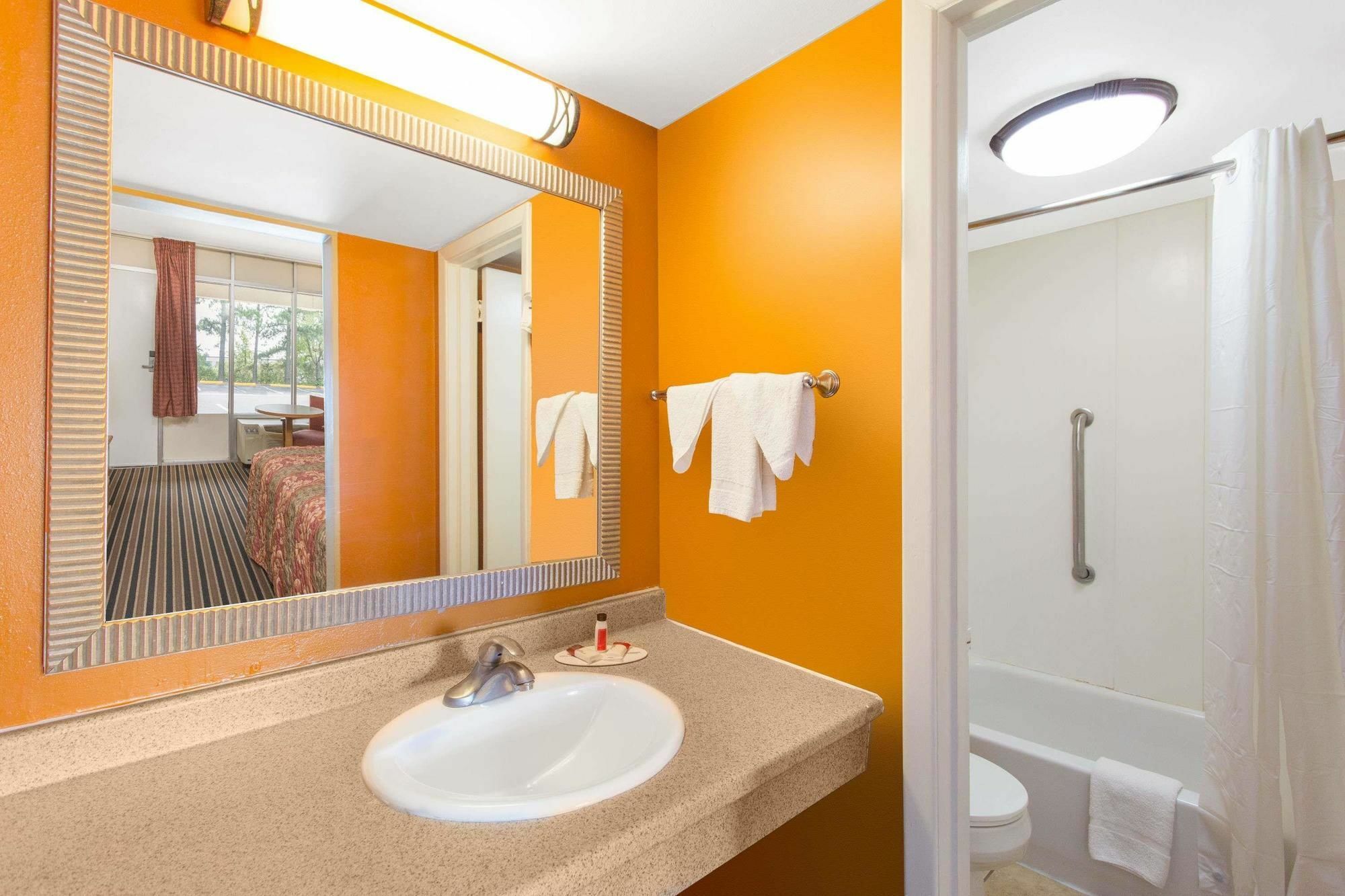 Garden Inn Fredricksburg South Fredericksburg Ngoại thất bức ảnh