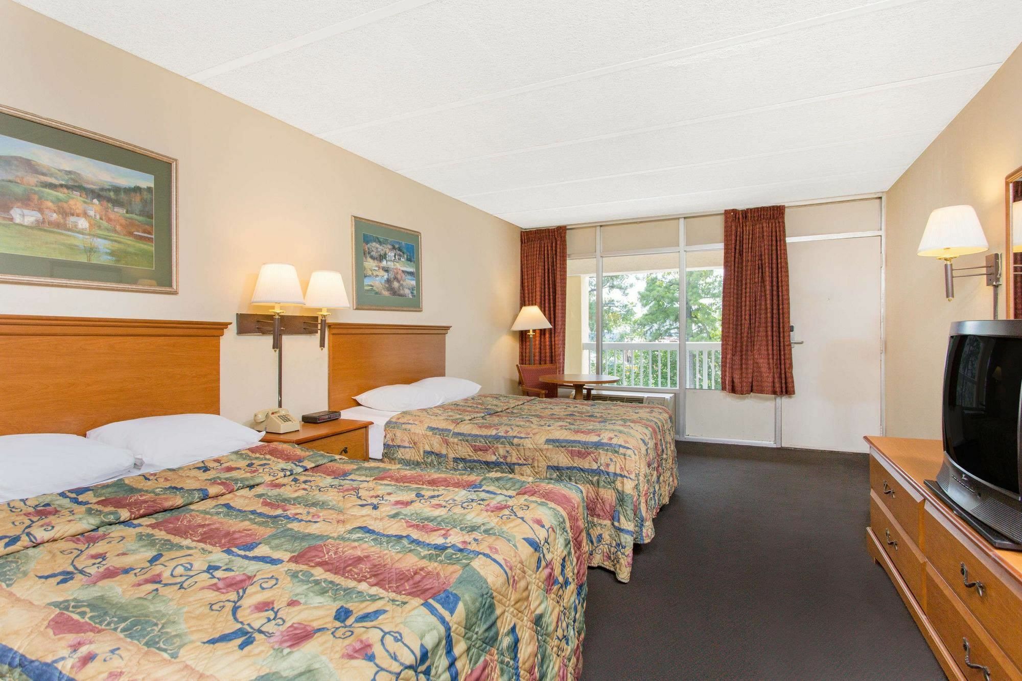 Garden Inn Fredricksburg South Fredericksburg Ngoại thất bức ảnh